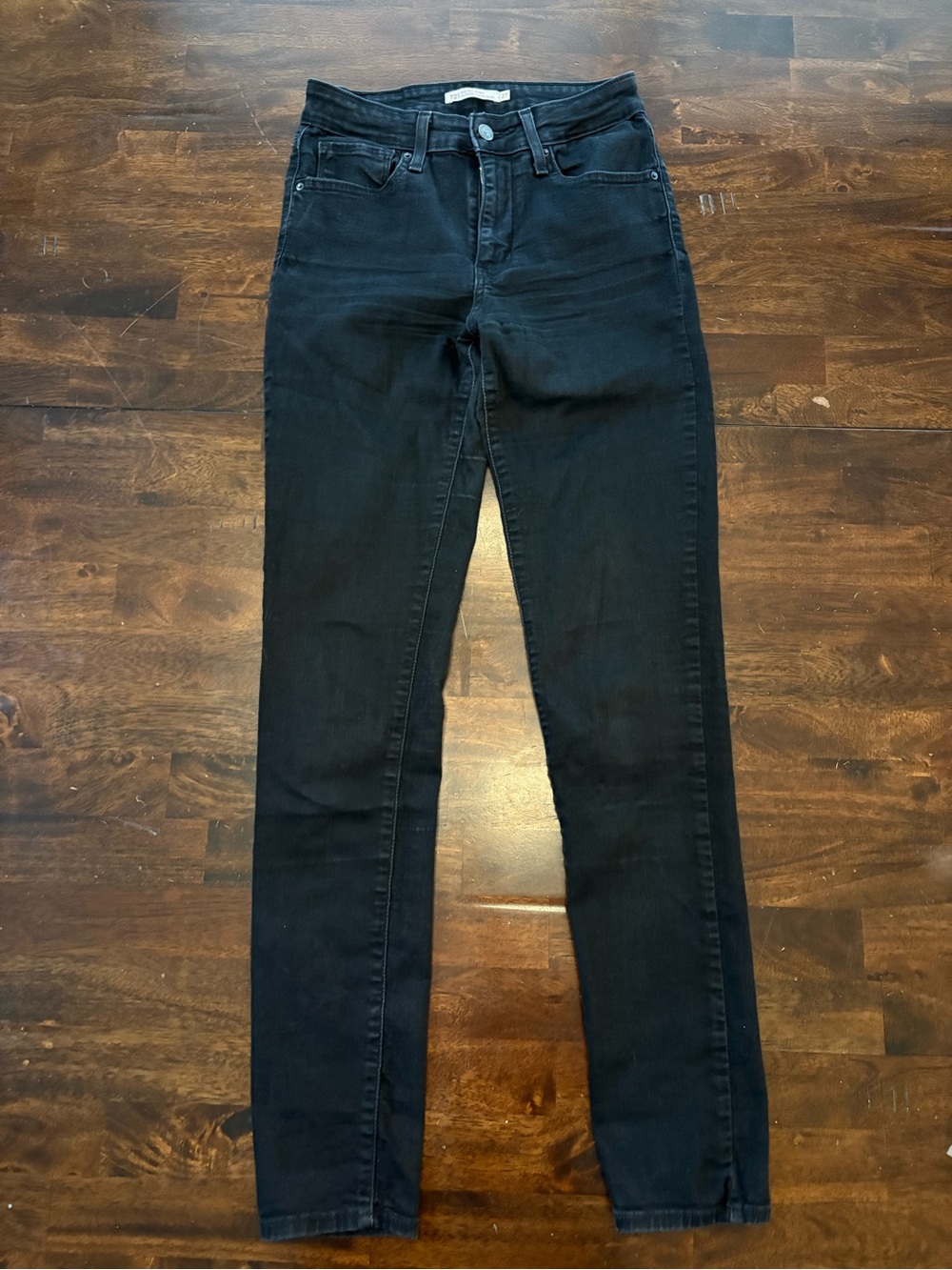 Levi's | 721 - Women's High-Rise Skinny Jeans in Black - Size 27